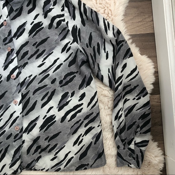 Vintage Via Seta 100% Silk Zebra Button Up Blouse - Picture 3 of 8